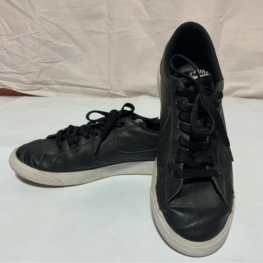 Nike Blazer Low top Black Trainers Mens Size US 9.5